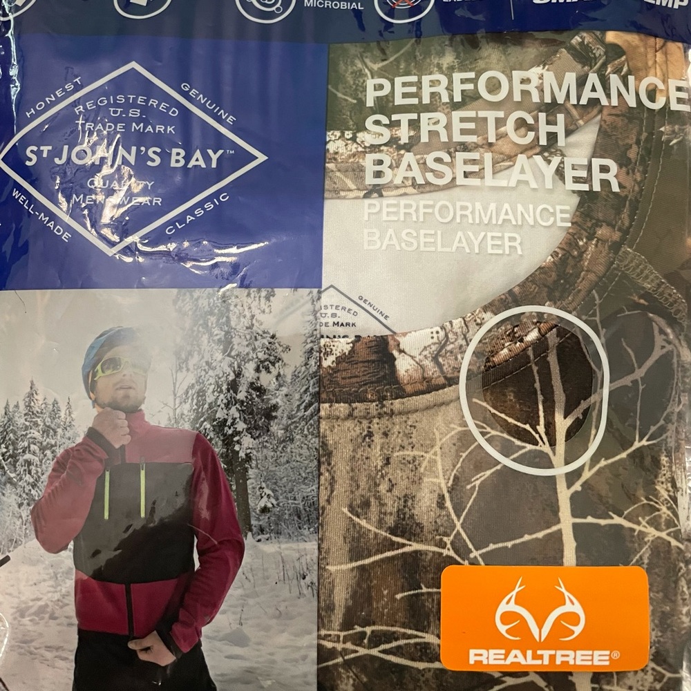NWT St John’s Bay Performance Stretch Baselayer real tree